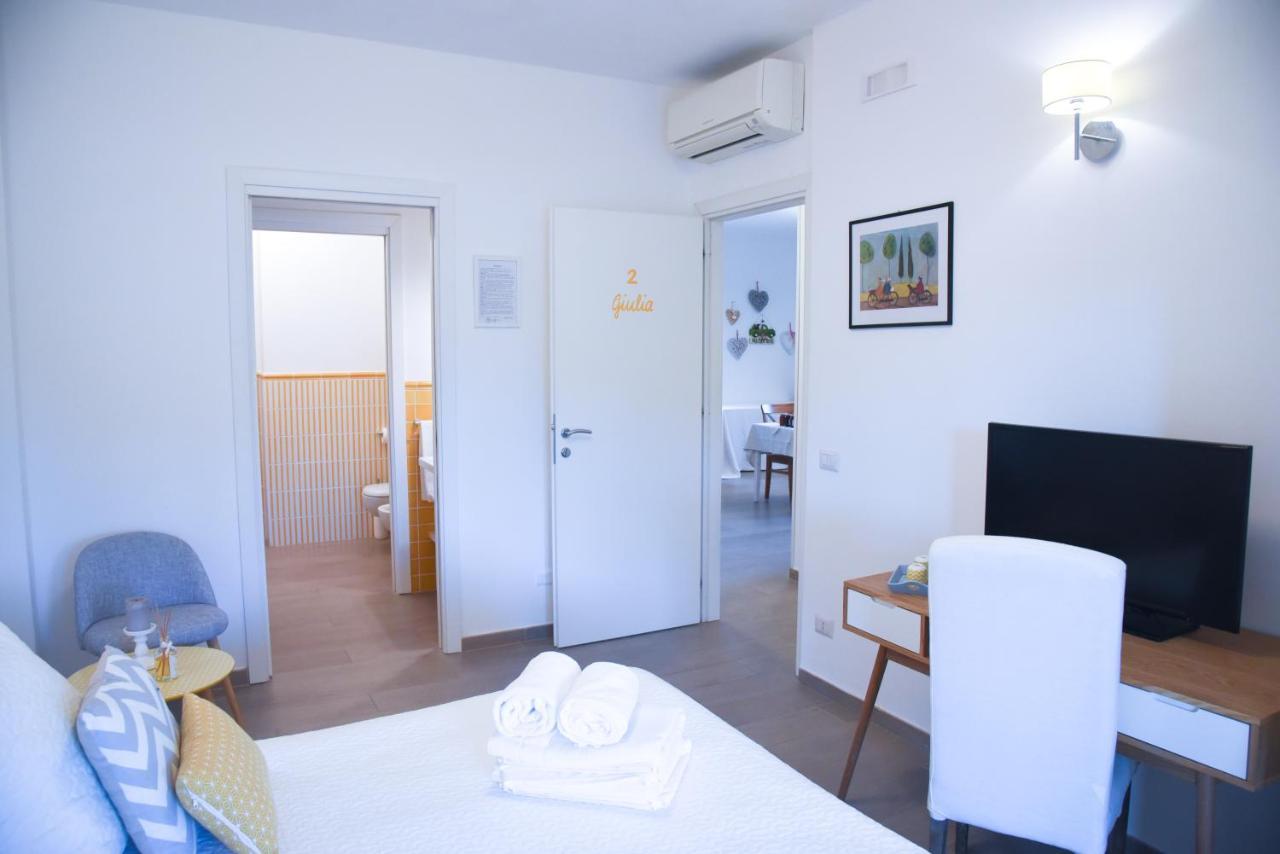 Bed And Breakfast Country Cottage ชิวิตาเวกเกีย ภายนอก รูปภาพ